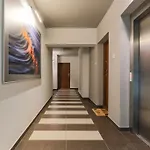 Jantar Solna Apartamento *